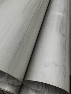 304 304L tuyau en acier inoxydable soudé pour des applications de haute résistance avec un traitement thermique approprié
