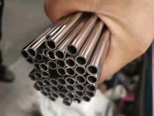 Pipe en acier inoxydable TP316L SS tubes soudés avec une résistance supérieure à la corrosion et à la chaleur