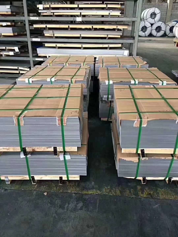 3 mm d'épaisseur SUS 304 304L ASTM A480 tôle en acier inoxydable avec une longue durée de vie